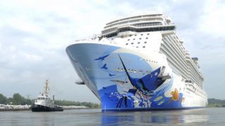 Norwegian Escape startet ab Miami später um den europäischen Gästen eine stressfreie Anreise zu ermöglichen / © Norwegian Cruise Line