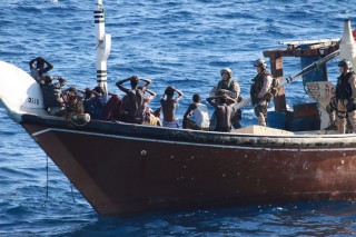 Im Einsatz gegen Piraten / © Bundeswehr (DRV Mailing)