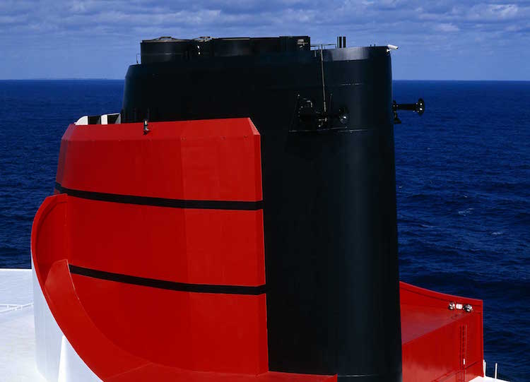 Queen Mary 2 läutet drei Wochen lang den Mittag in Hamburg ein