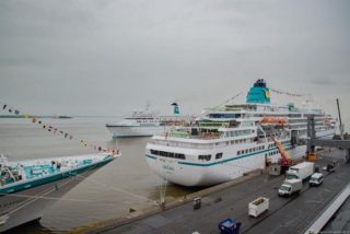Drei Phoenix Kreuzfahrtschiffe auf einen Blick beim Flottentreffen 2016 in Bremerhaven / © Phoenix Reisen