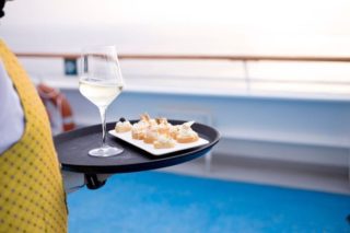Costa Kreuzfahrten und die Weinbank „Pollenzo“ kooperieren auf den Kreuzfahrtschiffen / © Costa Crociere