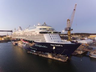 Mein Schiff 6 verlässt die Meyer Turku Werft / © TUI Cruises