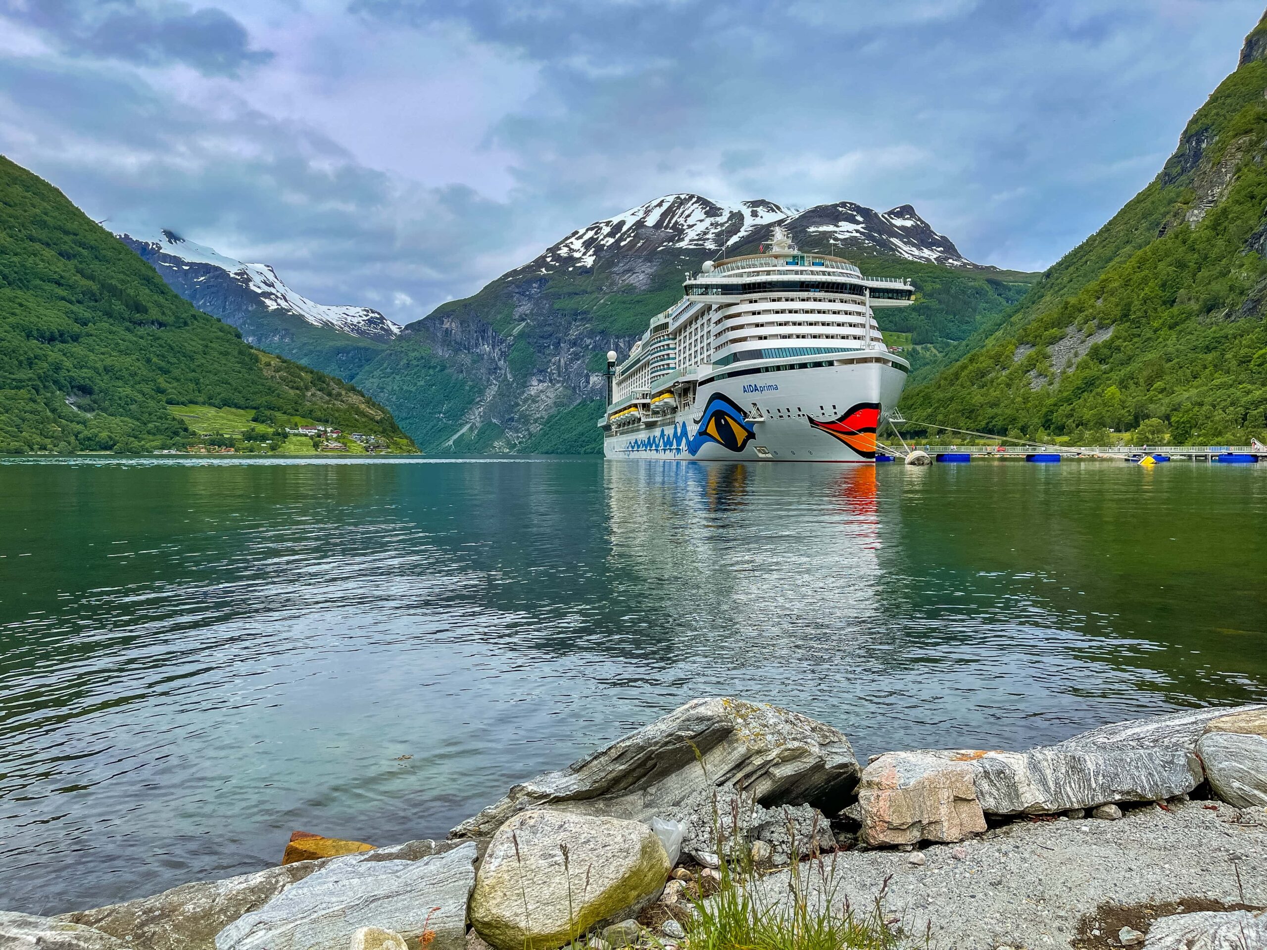 AIDAprima: Routenänderung auf der letzten Norwegenkreuzfahrt mit Geirangerfjord 2022